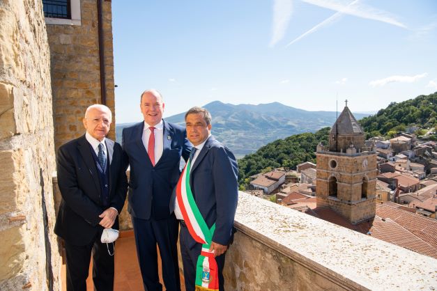 Il Principe Alberto II Di Monaco, Saluta La Basilicata E La Campania E ...